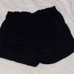 H&M | Women's Black Shorts | Medium and Stretchy